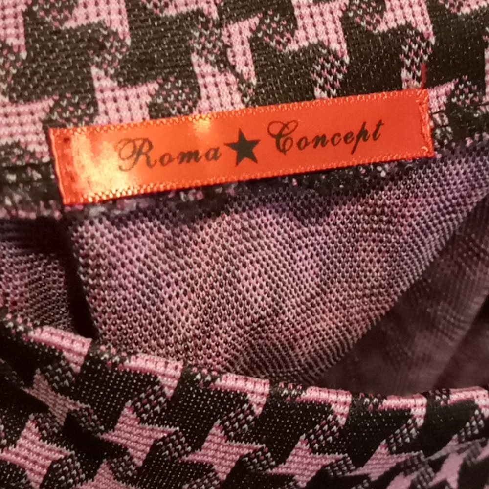 Roma concept black star patterned high front crop top - Picture 5 of 6